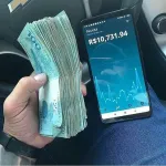 Icone Máquina de fazer dinheiro 💰